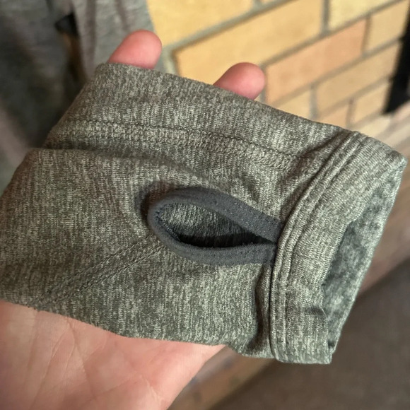 Nike Dri-Fit Athletic Athleisure Gym Running Half Zip Pullover Gray Size Small - Picture 4 of 6